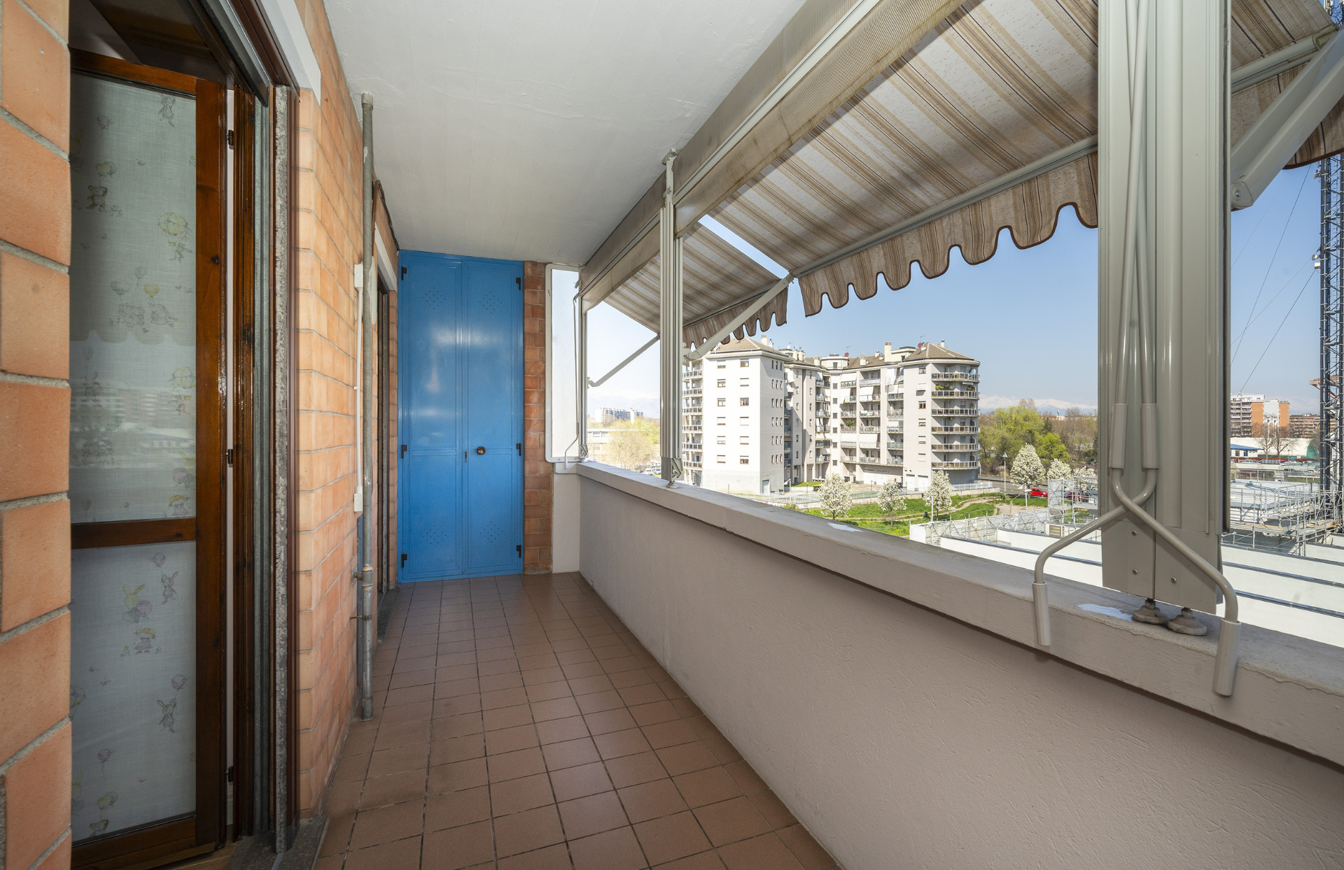 29